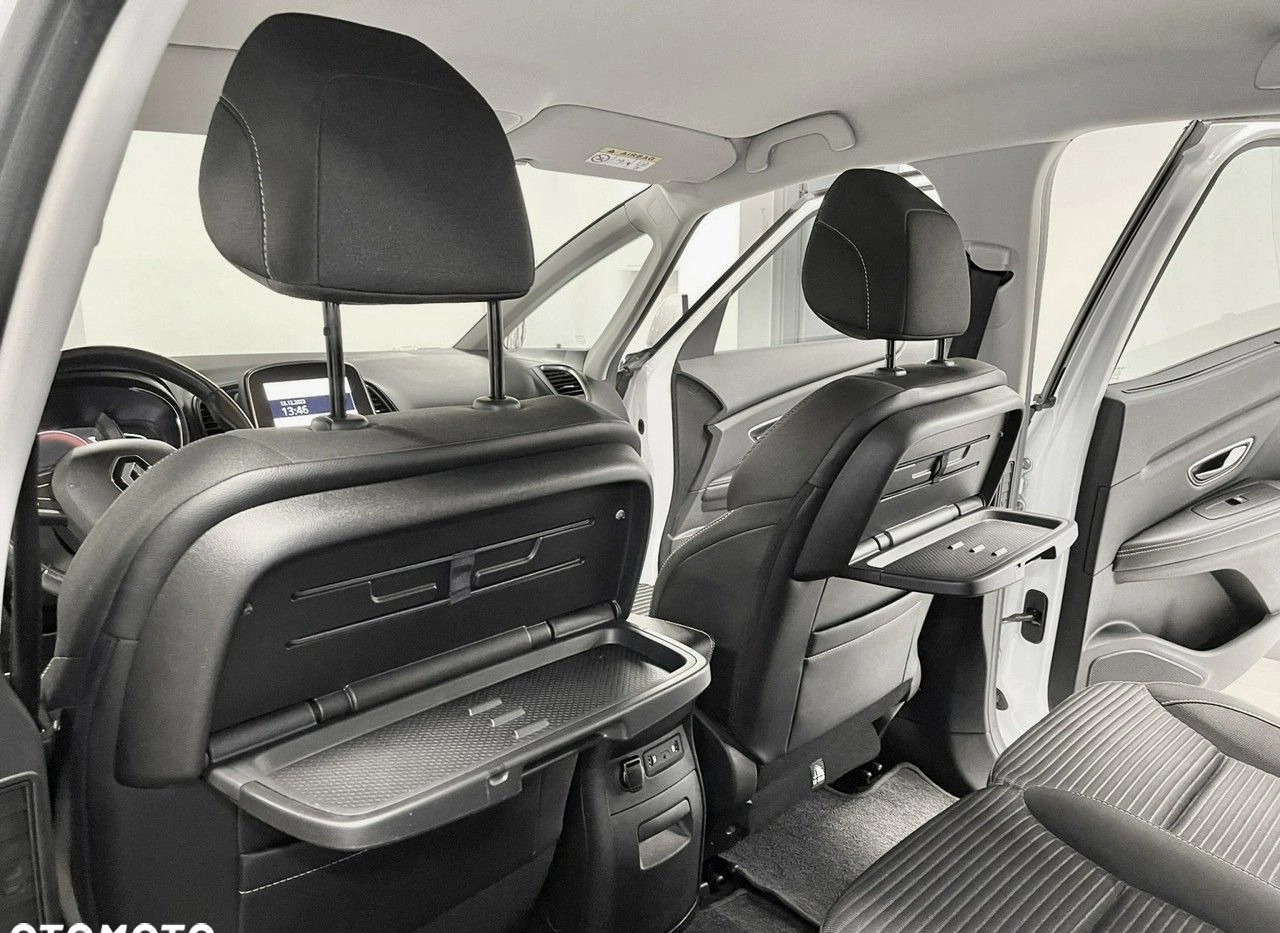 Renault Scenic cena 50200 przebieg: 240000, rok produkcji 2018 z Sopot małe 742